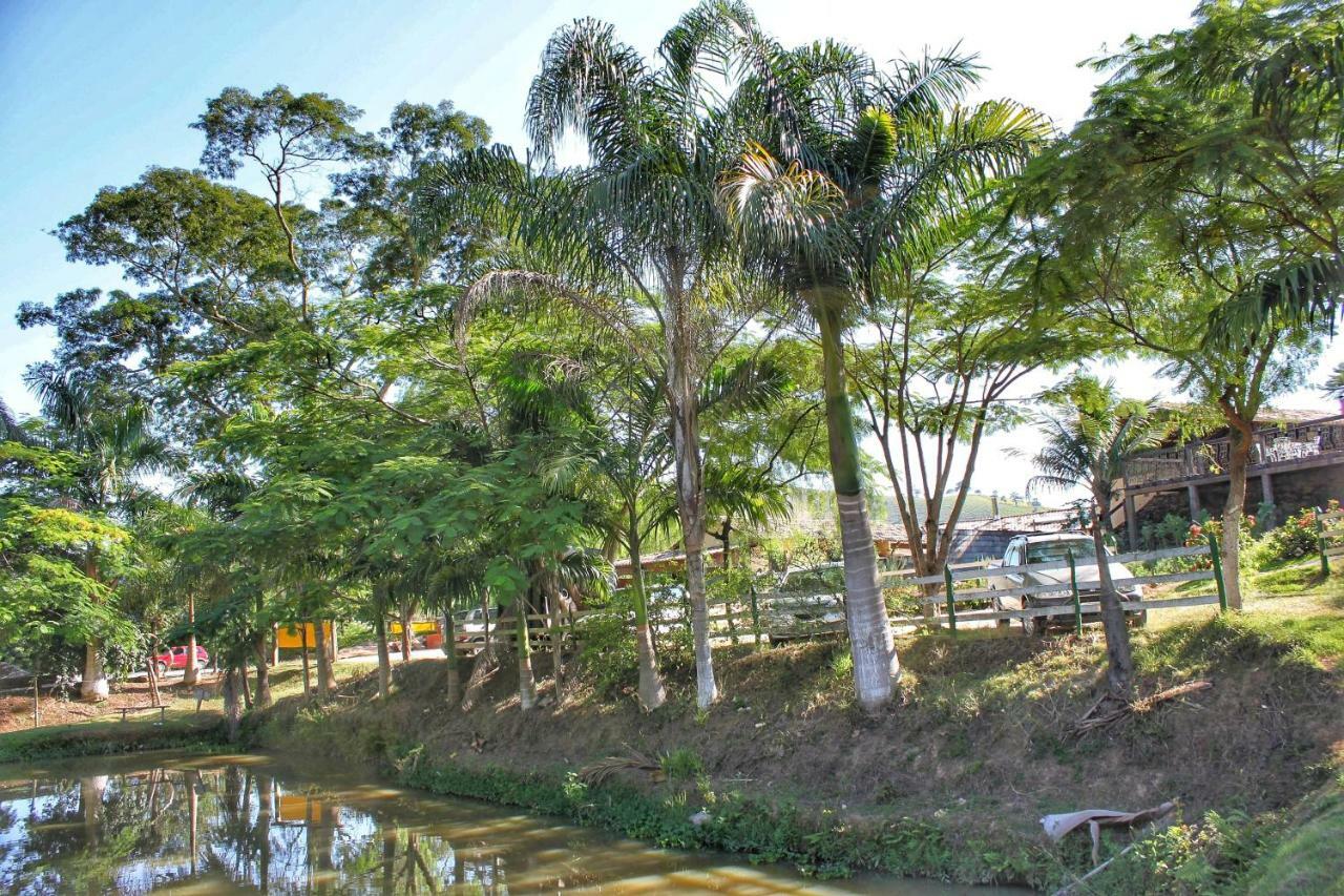 Pousada & Parada Olhos D'Agua Oliveira Fortes Exteriör bild